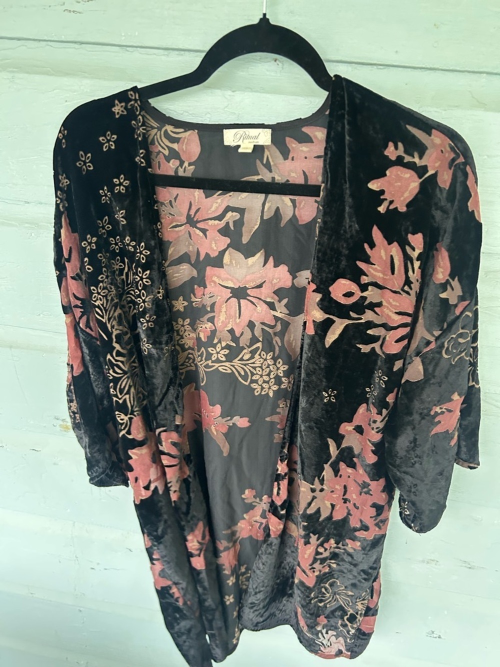 Burnout Velvet Kimono